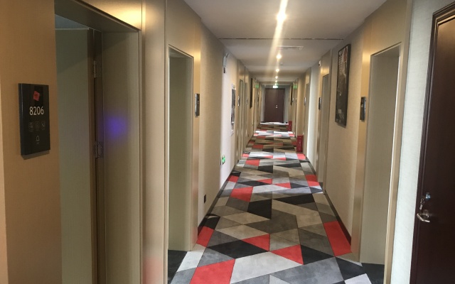 Shankee Hotel (Qinyang Bus Station)