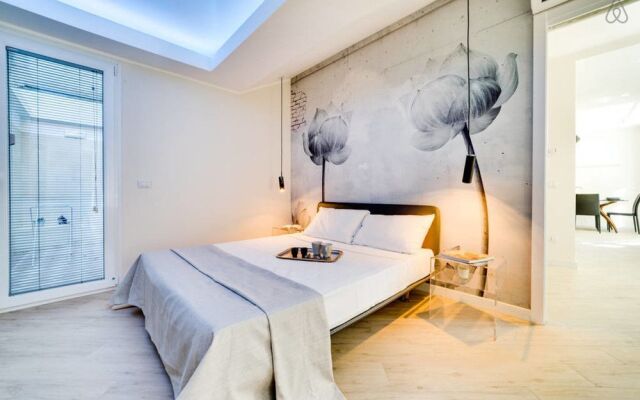 Luxury, Large Flat With Terrace on Vatican Walls