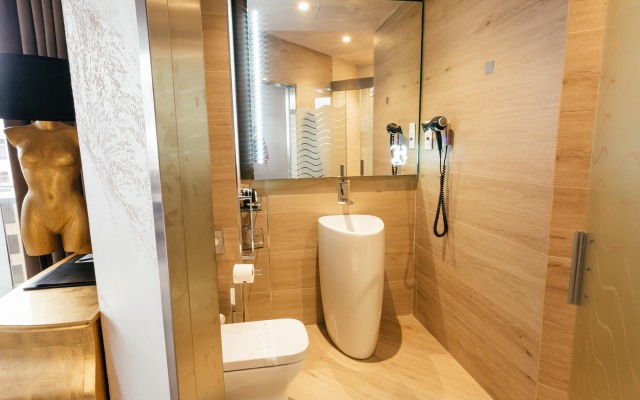 Hugo's Boutique Hotel - Adults Only