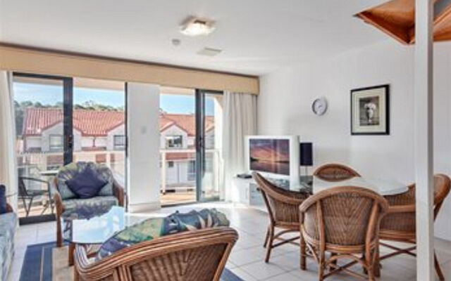 Nelson Bay Breeze Holiday Apartments