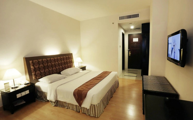 Rocky Plaza Hotel Padang