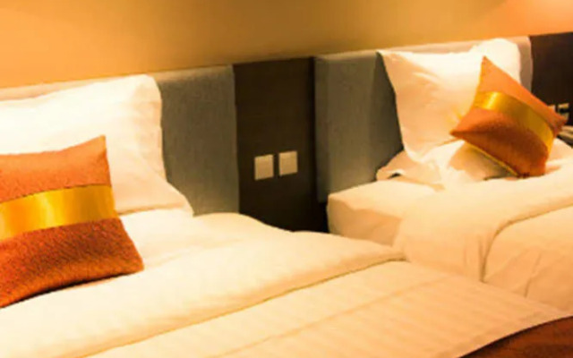 Qunming Shangping Hotel