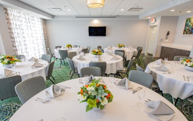 Holiday Inn Knoxville N - Merchant Drive by IHG