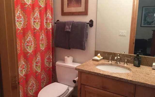 Fox Creek Inn Bed & Breakfast