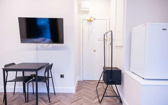 Modern Studio in Central London