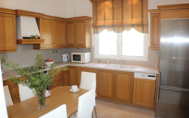 Awesome Home in Nea Makri With Wifi and 3 Bedrooms