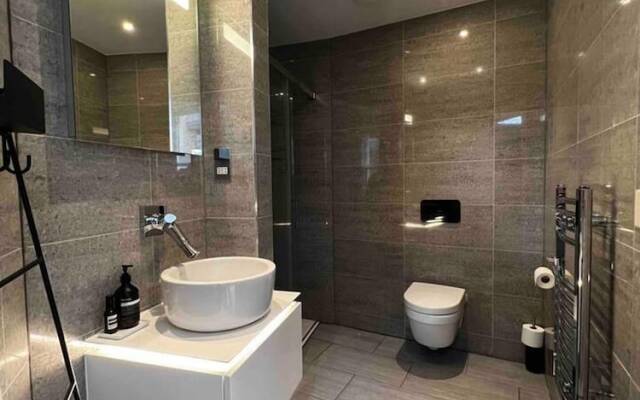 Modern Retreat in the Heart of Shoreditch