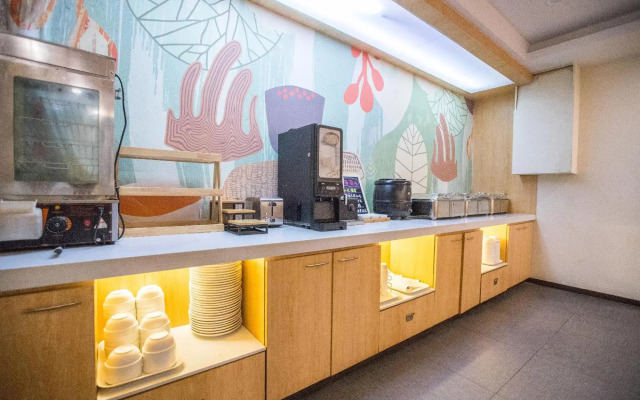 HanTing Hotel (Shanghai Jiuting Avenue)
