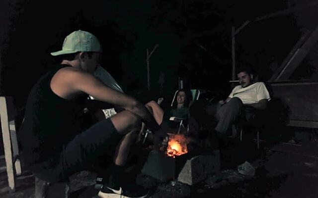 Hostel e Camping Rio das Pedras