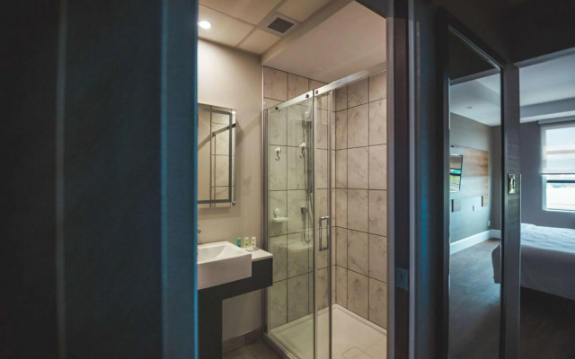 Quality Hotel & Conference Centre