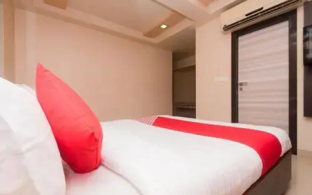 Oyo 15719 Hotel Banjara