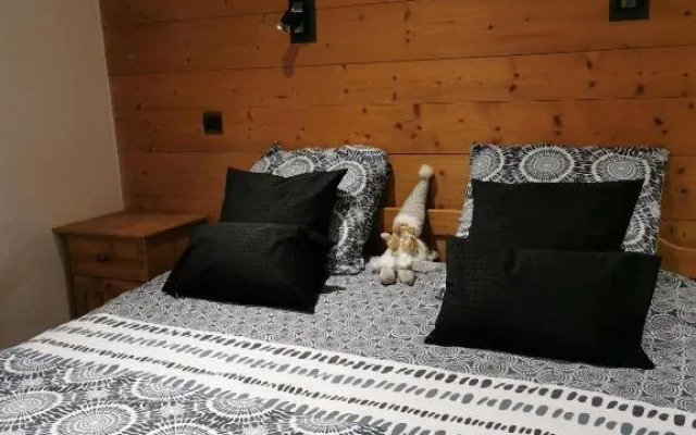 Chalet jacuzzi, sauna proche Courchevel 8/10 pers