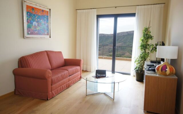 Buil & Gine Wine Hotel