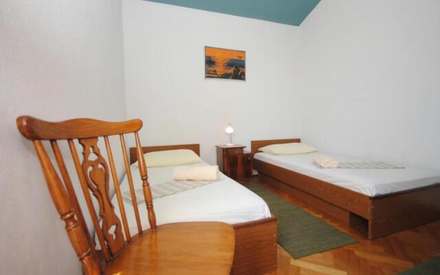 Rina - 200 m from beach - A1(6)