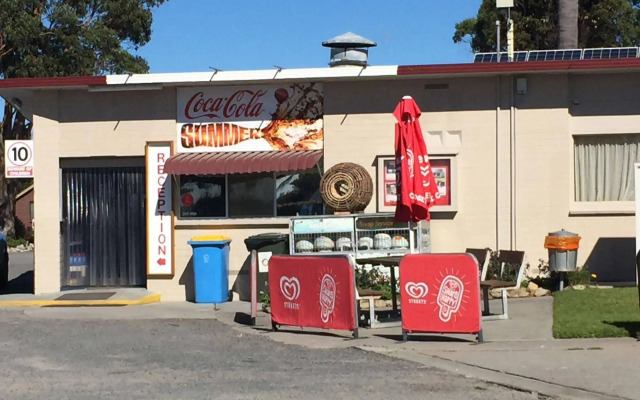 Hillcrest Tourist Park Cabin