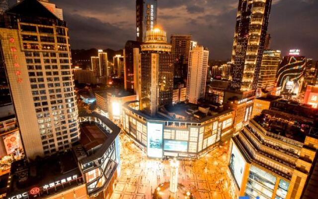 Chongqing Muyunsi Hotel (Chongqing Jiefangbei Pedestrian Street)