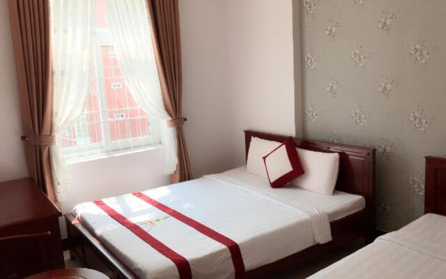 Thi Long Phung 2 Hotel