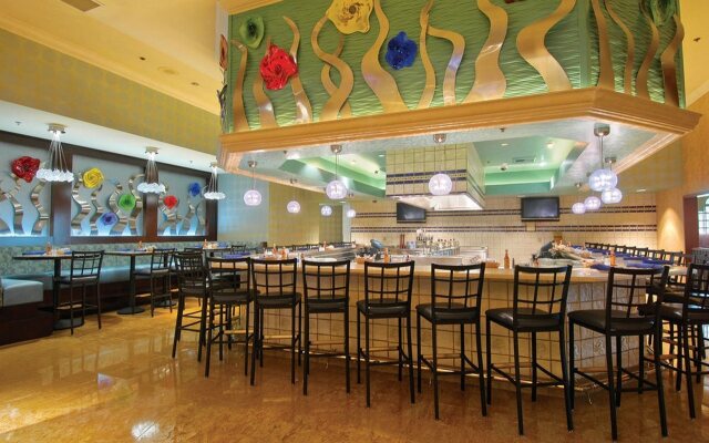 Suncoast Hotel and Casino