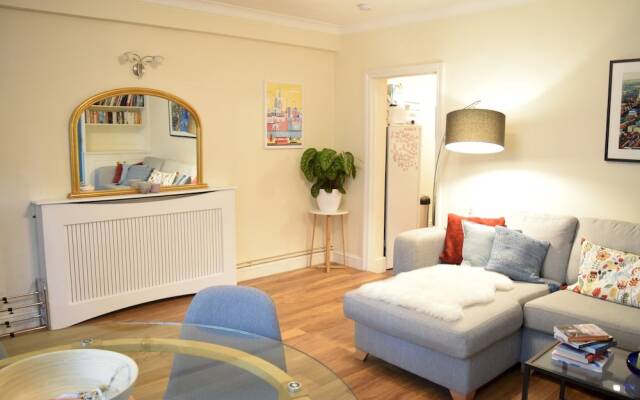 1 Bedroom Islington Flat With A Garden