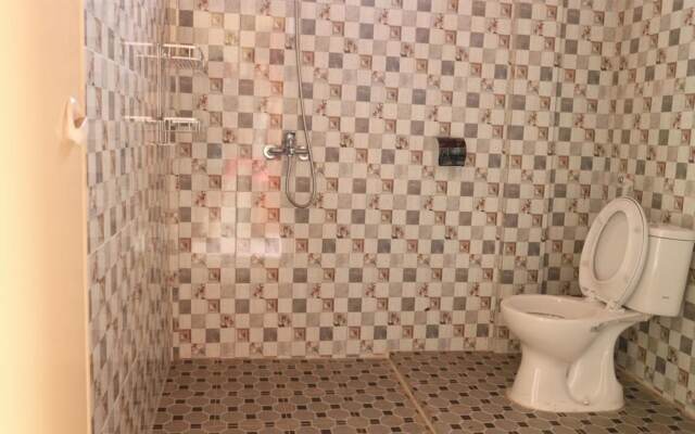 Laster Jony's Guest House
