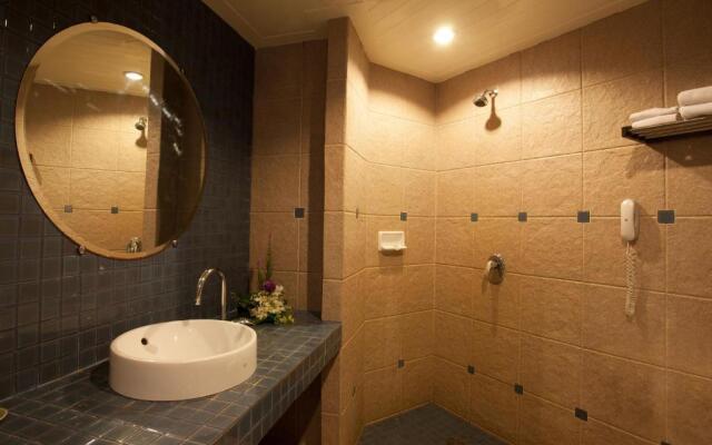 Woraburi Phuket Resort & Spa