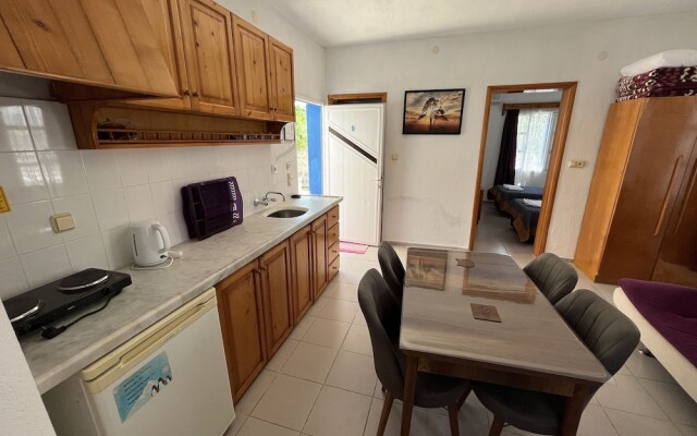 Ege Apartments