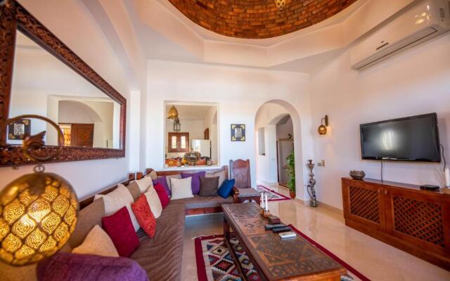 Charming Lagoon Villa Egyptian Style -Sabina 117