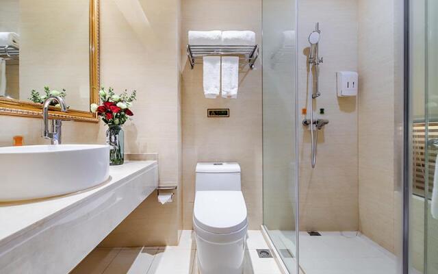 Vienna Hotel Shanghai Hongmei South Road