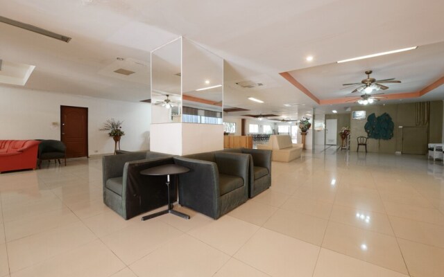 Inter Place by OYO Rooms