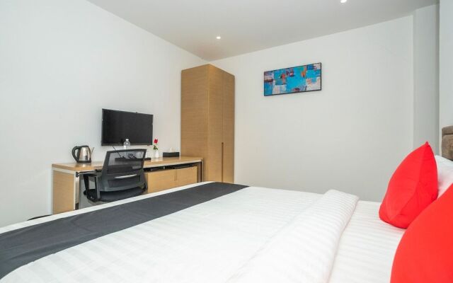 Capital O 36137 Vihaari 24 Business Hotel