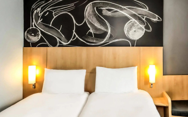 ibis Saint Genis Pouilly Genève