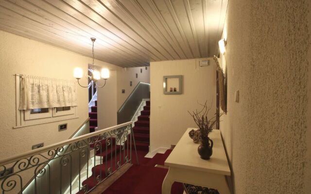 Boutique Hotel Skamnos