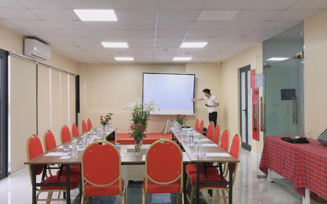 New Century Hotel Cau Giay