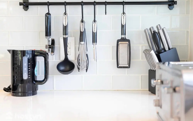 Amazing Beach House Near the Parks