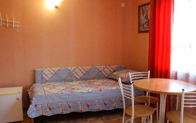 U Azovskovo Morya Mini-hotel
