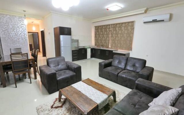 Uptown Hotel Apartment