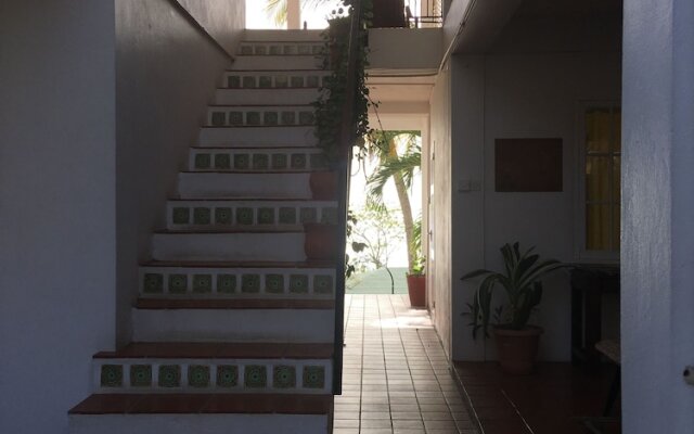 Green Roof Inn