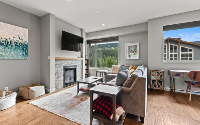 Echo Landing #31 by Bear Country