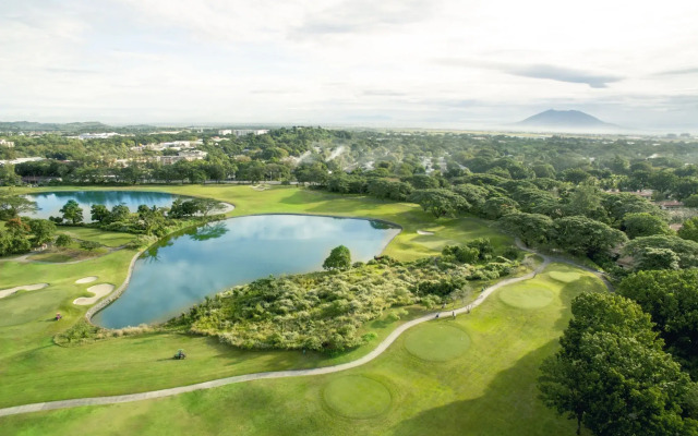 Quest Plus Conference Center, Clark