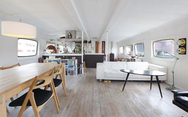 Copenhagen Houseboat