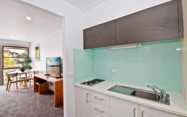 Lorne Bay View Motel