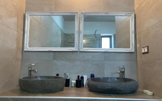 Luxury Villa With Private Pool Kika Residences