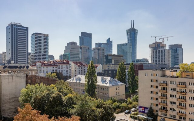 Warsaw Studio City View by Renters