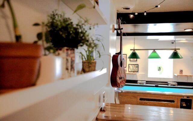Auberge Saintlo Montréal  - Hostel