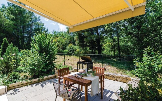 Nice Home in Bosanka With Wifi and 3 Bedrooms