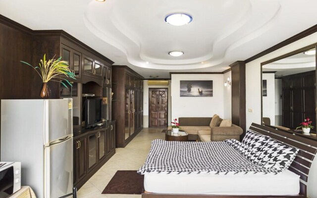 Patong Grand Condo By Favstay