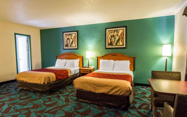 Fort Lauderdale Gardens Inn & Suites