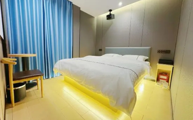 Shenzhen Chenwan Hotel (The Grand Theatre)