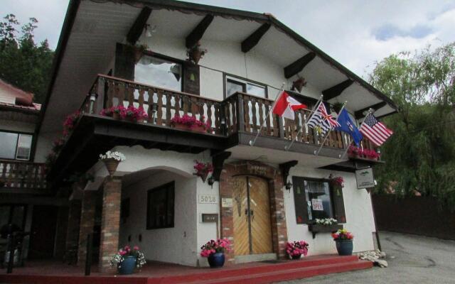 Gables Motel