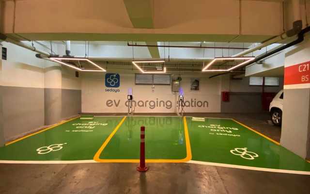 Pleasant Studio Room At Gold Coast Apartment